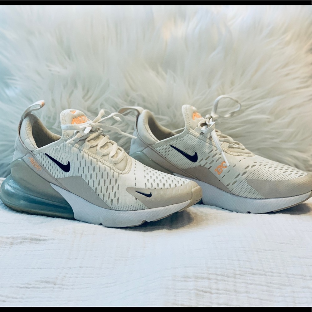 NIKE Womens Air Max 260